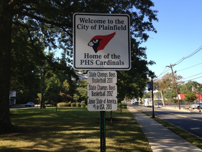 A sign installed yesterday at Plainwood Square Park, across South Ave from C-Town